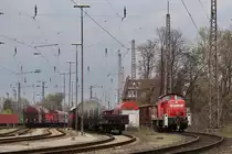 98 80 3294 667-1 D-DB mit einen gemischten GZ in Wanne-West. 29.03.2017
