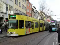 Freiburger VAG Düwag GT8Z 242 am 20.03.17 in der Innenstadt