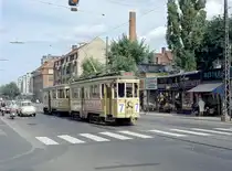 København / Kopenhagen Københavns Sporveje SL 7 (Tw 615 + Bw 15xx) Brønshøj, Bellahøj, Frederikssundsvej / Degnemose Allé im Juli 1968. - Scan von einem Farbnegativ. Film: Kodacolor X.