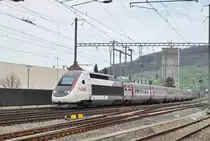 TGV Lyria 4415 durchfährt den Bahnhof Sissach. Die Aufnahme stammt vom 31.03.2017.