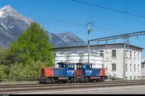 Die Tm 232 216 und 209 stehen am 8. April 2017 im Bahnhof Martigny abgestellt.