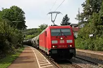 Mit einem Silozug fuhr am 27.08.2015 die 185 339-9 aus Richtung Nürnberg durch den Haltepunkt Etterzhausen gen Regensburg.