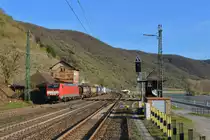 189 082 mit einem KLV am 25.03.2017 bei Kaub. 