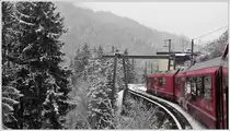 R1429 mit ABe 8/12 3504 beim Kraftwerk Lüen der Arosa Energie. (19.04.2017)