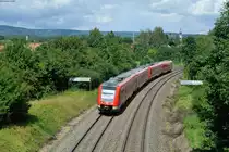 612 666 und eine weitere Einheit als RE3432 von Hof nach Nürnberg bei der Ausfahrt in Kirchenlaibach, 21.08.2016