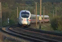 Ein ICE T in der Oberauer Kurve. 24.04.2017 19:33 Uhr.