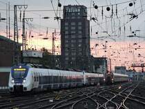 Ankunft RE 7 nach Münster (Westf) Hbf in Köln Hbf am 28.04.2017.