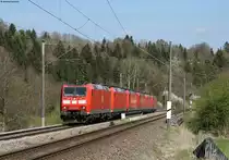 185 079-1; 185 171-6; 185 263-1, 185 247-4; 185 072-6 und 185 385-2 als T 62755 (Singen(Htw)-Offenburg) bei Aufen 12.4.17