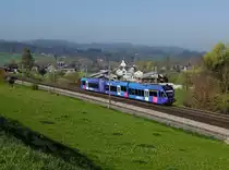 Der RABe 526 801 als S 1 nach St. Gallen am 08.04.2017 unterwegs bei Gossau.