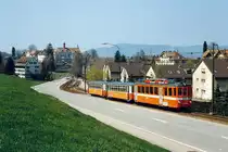 TB/TL: BDe 4/4 8 mit zwei Lausanner auf der Fahrt nach Trogen am Landsgemeindesonntag 1994.
Von der ehemaligen Lausanne-Moudon Bahn wurden vier Personenwagen übernommen.
Der B4 11 wurde 1970 nach einem Einsatz bei der FB im Jahre 1970 in Betrieb genommen. Die B4 12-14 standen ab dem Jahre 1963 bei der TB im Einsatz. 
Mehrere Jahre leisteten somit stilreine Lausanner Garnituren bestehend aus BDe 4/4 Triebwagen und B4 Personenwagen wertvolle Dienste in der Ostschweiz.
Foto: Walter Ruetsch