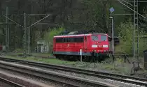 151 016-3 steht in Probstzella etwas weiter hinten abgestellt und wartet auf ihren nächsten Einsatz den Frankenwald hinauf.