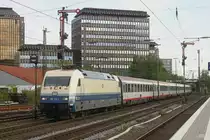 101 112-1  Rheingold  mit IC118 in Düsseldorf Rath, am 14.05.2017.