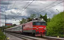 SŽ 342-027 zieht EC158 durch Maribor-Tabor Richtung Wien. /8.5.2017