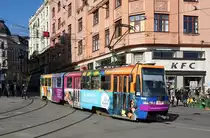 Tschechien / Straßenbahn (Tram) Brno / Brünn: Tatra K2R.03-P - Wagen 1030 von Dopravní podnik města Brna a.s. (DPMB), aufgenommen im März 2017 am Hauptbahnhof der tschechischen Stadt Brünn. 