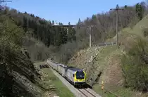 264 013-4 mit einem Aushubzug bei Rottweil 24.4.17