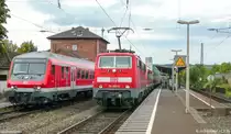 Normalerweise stehen die Steuerwagen auf der KBS 800 auf der Südseite: Am 12.8.09 war das auch bei der auf Gleis 1 wendenden RB so. Auf Gleis 2 war aber 111 209 vor einen wahrscheinlich defekten  Puma -Steuerwagen gespannt. 