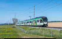 LEB RBe 4/8 48 und ein Schwesterfahrzeug am 17. Mai 2017 als Regio kurz vor Fey.