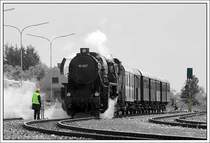 52.1227 nach der Ankunft am 1. Mai 2007 mit ihrem zweiten Sonderzug SPz 8439 in Lieboch nach der �berstellung von Gleis 3 auf Gleis 5.
