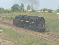 Die tschechische 475.111 konnte sich leider aus den Dampfwolken ihrer Vorg�ngerin nicht befreien. Dampflokparade Wolsztyn, 28.4.2007
