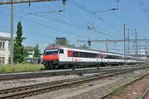Bt 50 85 28-94 912-8, durchfährt den Bahnhof Pratteln. Die Aufnahme stammt vom 22.05.2017.