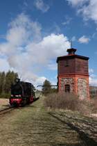 Wasserfassen für Lok Ferdinands (Gr 319) in Paparde am 11.05.2017.