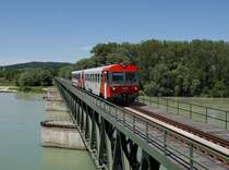 Der 5047 097 und die 5047 064 als REX nach Linz unterwegs bei Braunau.