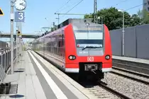 Einfahrt von 425 251 als S3 nach Germersheim am 26.05.2017 in Limburgerhof.
