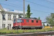 Re 430 359-0 (11359) durchfährt den Bahnhof Pratteln. Die Aufnahme stammt vom 22.05.2017.