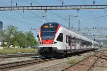 RABe 523 052, auf der S3, verlässt den Bahnhof Pratteln. Die Aufnahme stammt vom 22.05.2017.