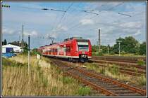 Der Essener 425 026 ist soeben als RB42  Haard-Bahn  von Essen nach Haltern am See gefahren, und wird nun die Wendezeit auf einem Seitengleis verbringen.