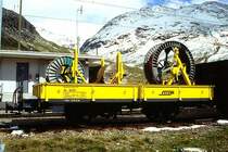 RhB - Xk 9029 I am 30.06.1995 in Bernina Lagalb - Bobinenwagen - 2-achsig mit 1 offenen Plattform - Baujahr 1903 - MAN - Gewicht 6,67t - Ladegewicht 10,00t - L�P 7,49 m - zul�ssige Geschwindigkeit 60/B km/h - �2=05.03.1994 - Lebenslauf: ex M 1192 - 1911 M 7062 - 1924 X 9029 I - 1989 Xk 9029 I - 10/2005 Abbruch.
