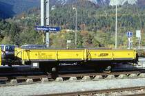 RhB - Xk 9029 I am 24.10.1998 in Reichenau - Transportwagen - 2-achsig mit 1 offenen Plattform - Baujahr 1903 - MAN - Gewicht 6,67t - Ladegewicht 10,00t - L�P 7,49 m - zul�ssige Geschwindigkeit 60/B km/h - �2=05.03.1994 - Lebenslauf: ex M 1192 - 1911 M 7062 - 1924 X 9029 I - 1989 Xk 9029 I - 10/2005 Abbruch - Hinweis: statt Bobinenwagen jetzt Transportwagen BM 3.
