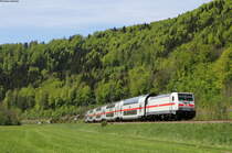 RE 51935 (Stuttgart Hbf-Singen(Htw)) mit Schublok 146 554-1 bei Sulz 16.5.17