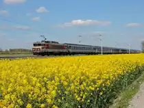 Melsheim, den 29. April 2017 : BB 15002 mit dem IC 1002 Strassburg - Paris-Est