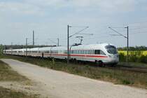 BR 415 Tz1503 zwischen Leipzig Miltitz und R�ckmarsdorf. Bei dem hinteren Zugteil handelt es sich um einen Zug der BR 411.(20.04.07)