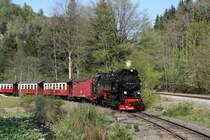 99 7242-3 kurz vordem Bahnhof Eisfelder Talm�hle !