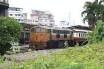 GEK 4024 (Co'Co', de, General Electric, Bj.1963, Fab.Nr. 34873) am 31.Mai 2017 als eine der zwei Verschubreserven in Hua Lamphong.