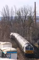 MEG 266 442 erreicht mit dem Zementzug aus Rüdersdorf in Kürze den Güterbahnhof des Regensburger Osthafens.
Aufnahmedatum: 2. März 2017
