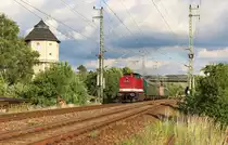 202 484-2 (CLR) fuhr am 17.06.17 den Piko-Sonderzug von Staßfurt nach Pressig Rothenkirchen. Wegen Bauarbeiten mussten die Reisenden mit Bussen nach Sonneberg ins Piko Werk gebracht werden. Hier ist der Zug bei der Rückfahrt in Saalfeld/Saale zu sehen.