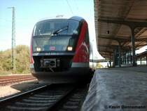 642 690-2 als RB(Elbe-Saale Bahn) von Dessau Hbf nach Aschersleben �ber K�then und Bernburg. Aufgenommen noch kurz vor der Fahrtantritt in Dessauer Hauptbahnhof am Gleis6.