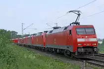 Lokzug gen Norden am 18.06.2017  9:47 nördlich von Salzderhelden am BÜ 75,1