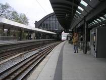 ICE am 5.3.2004 bei der Einfahrt in Hamburg Dammtor