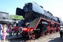 Eine Pacifik habe ich in dieser Runde, die uns allen bekannte 01 008, ebenfalls wirklich gl�nzend aufgelegt.