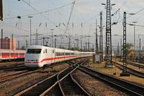 Einfahrt am 28.10.2015 von 401 009-6/401 019-5  Lüneburg  als ICE 70 (Basel SBB - Hamburg Altona) in den Badischen Bahnhof von Basel aus Richtung Startbahnhof.