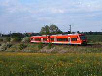 Zwei unbekannte 650er beschleunigen hinter Goldsh�fe am 03.05.07 Richtung Aalen. N�chster Halt: Hofen(b Aalen). Das Zugziel ist Ulm HBF.