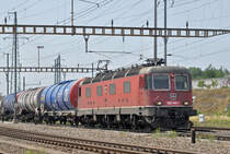 Re 620 049-7 durchfährt den Bahnhof Pratteln. Die Aufnahme stammt vom 23.06.2017.