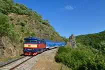 749 121 mit Os 9062 am 24.06.2017 bei Petrov u Prahy. 