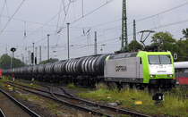 Am 25.06.2017 kam die 185 533-7 von CAPTRAIN aus Richtung Magdeburg nach Stendal und fuhr weiter in Richtung Salzwedel .