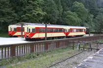Gegenüber der Chaoping Station wurden ausgemusterte Fahrzeuge in einer liebevoll gestalteten Pseudo-Station ausgestellt. Im Bild vom 05.Juni 2017 sind der AFR SPC13, 14 und 27 zu sehen.