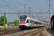 RABe 521 029, auf der S3, verlässt den Bahnhof Pratteln. Die Aufnahme stammt vom 23.06.2017.
